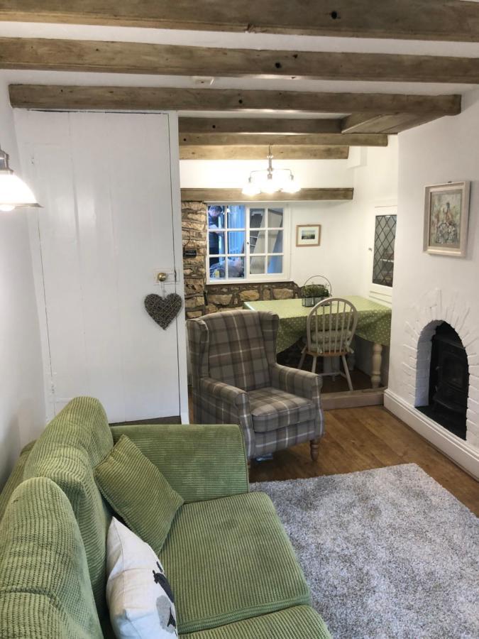 Hill Cottage, Thornton-Le-Dale ธอร์นตันเดล ภายนอก รูปภาพ