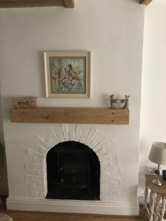 Hill Cottage, Thornton-Le-Dale ธอร์นตันเดล ภายนอก รูปภาพ